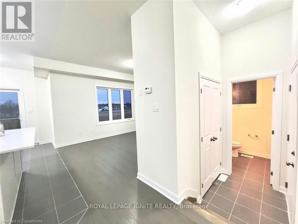 94 Golf Links Drive, Loyalist, ON, K0H 1G0 - 16