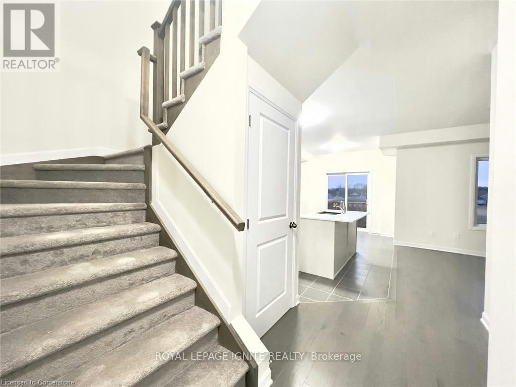 94 Golf Links Drive, Loyalist, ON, K0H 1G0 - 10
