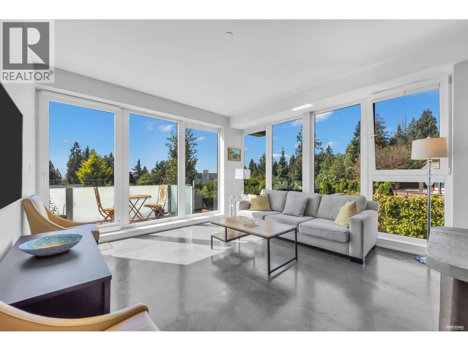 201-650 Evergreen Place, North Vancouver, BC, V7N 0A5