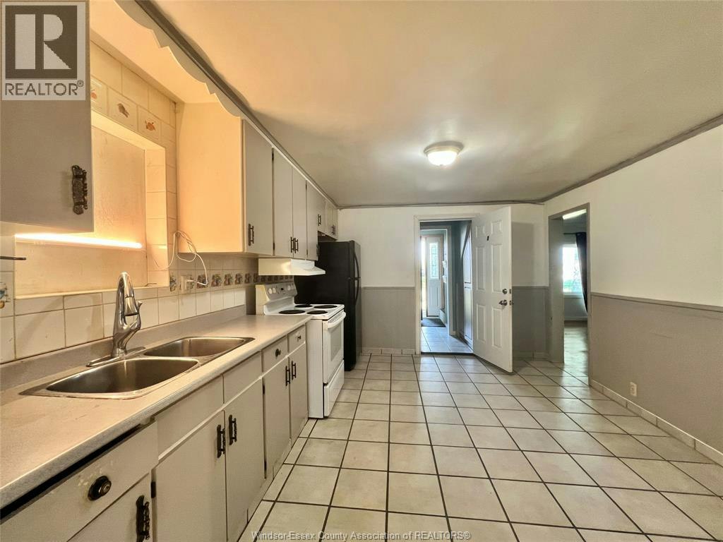 MAIN-3595 42 County Road, Windsor, ON, N9A 6J3 - 7