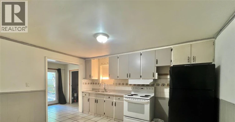 MAIN-3595 42 County Road, Windsor, ON, N9A 6J3 - 5