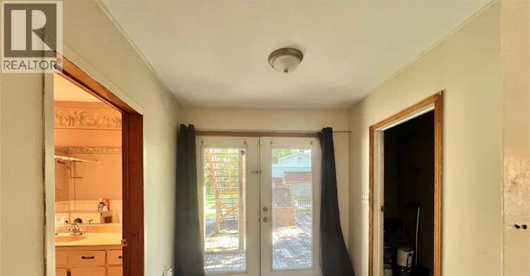 MAIN-3595 42 County Road, Windsor, ON, N9A 6J3 - 18
