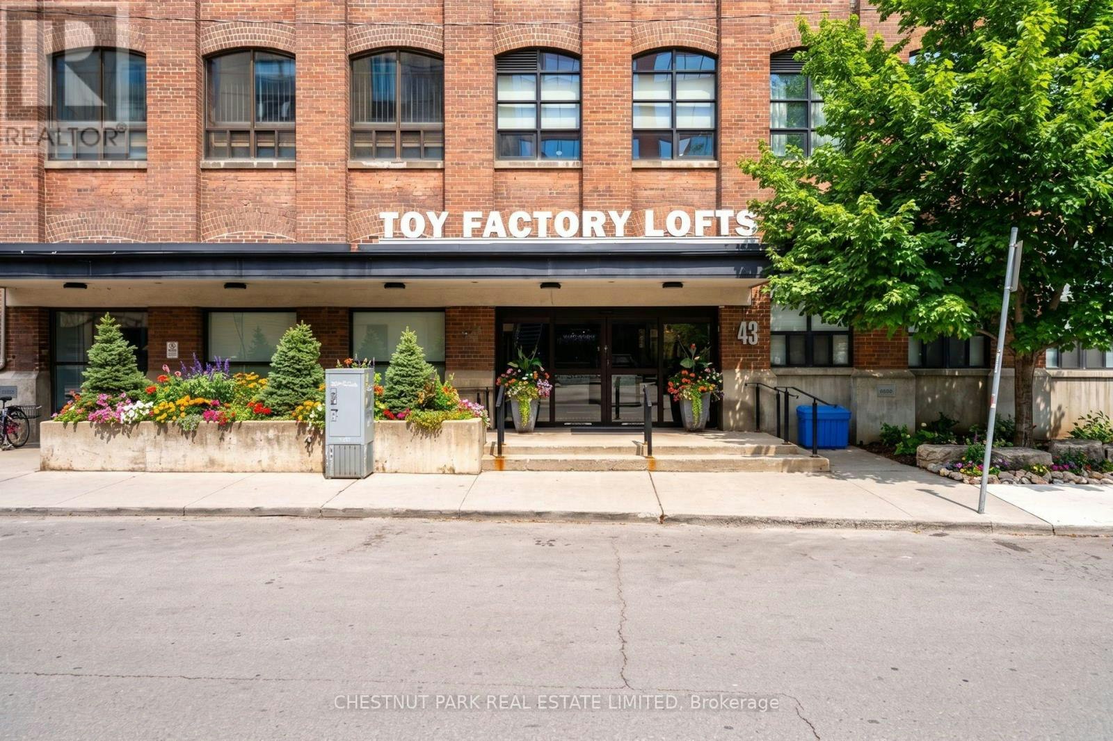401-43 Hanna Avenue, Toronto, ON, M6K 1X1