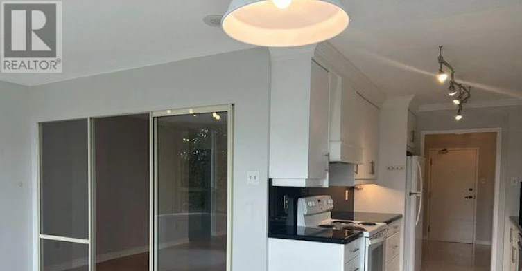 310-7 Townsgate Drive, Vaughan, ON, L4J 7Z9 - 12