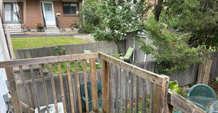 912 Elmsmere Road, Ottawa, ON, K1J 7T6 - 25