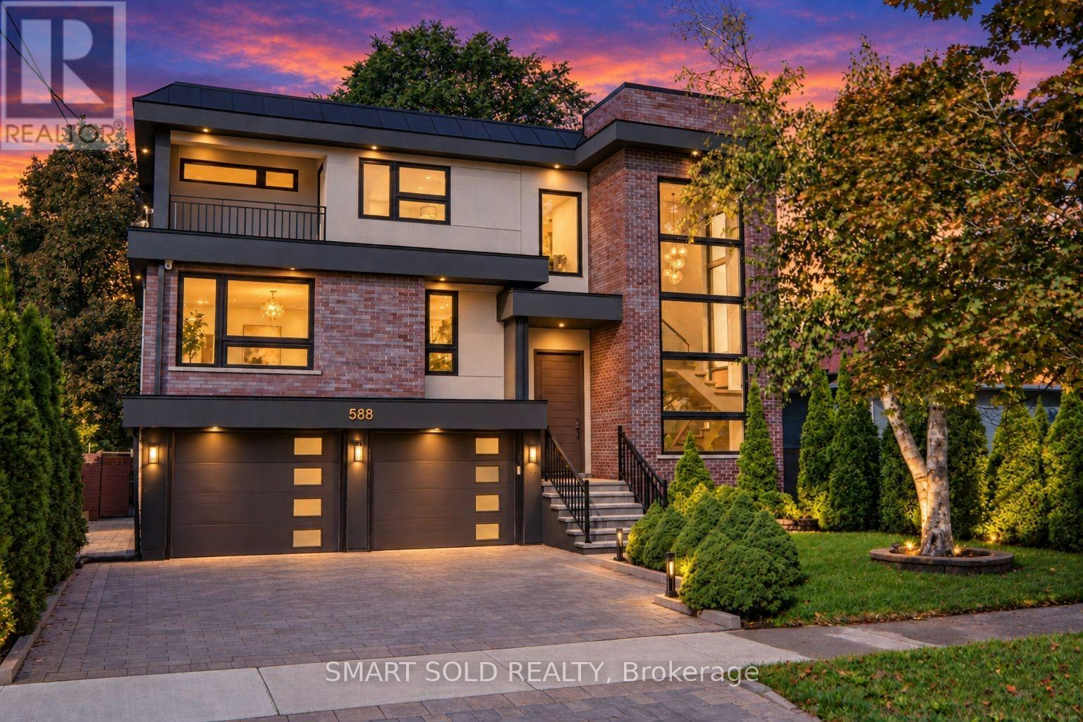 588 Conacher Drive, Toronto, ON, M2M 3M8