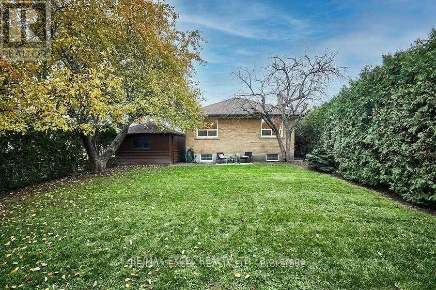 LOWER Level 6 Glaive Drive, Toronto, ON, M1P 1X6 - 12