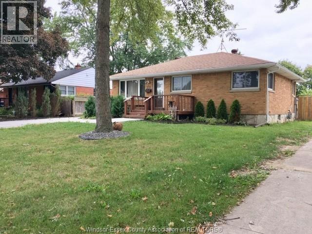 LOWER-3633 Mckay, Windsor, ON, N9E 2S3 - 2