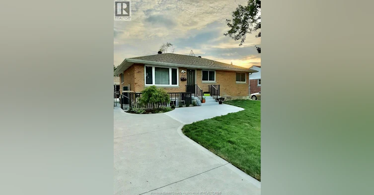 LOWER-3633 Mckay, Windsor, ON, N9E 2S3