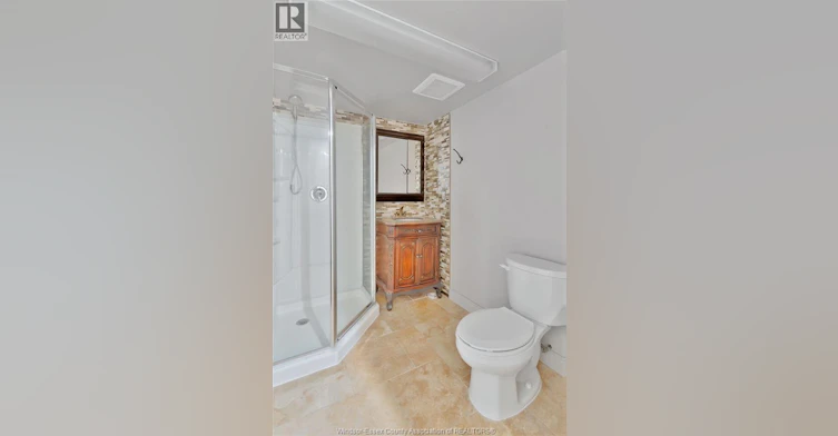 LOWER-3633 Mckay, Windsor, ON, N9E 2S3 - 11