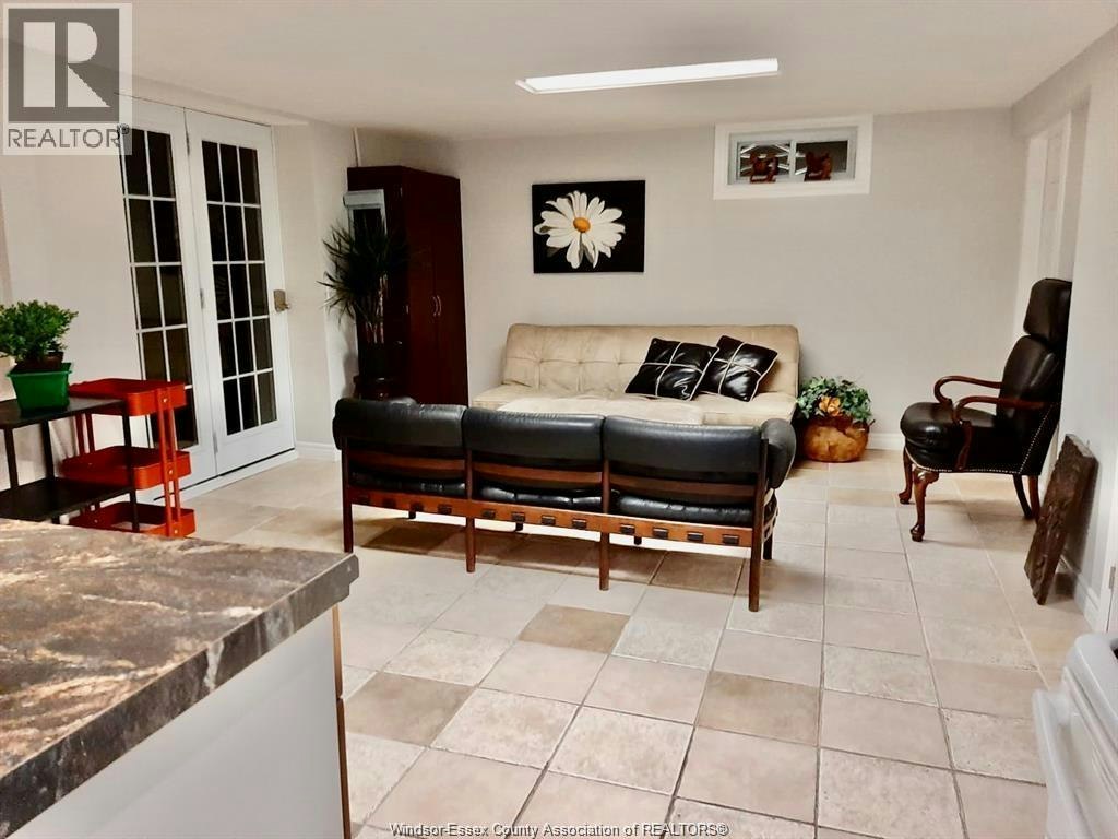 LOWER-3633 Mckay, Windsor, ON, N9E 2S3 - 9