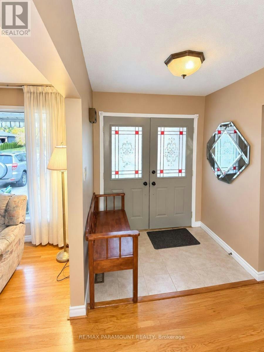 42 Bromley Crescent, Brampton, ON, L6T 1Z1 - 2