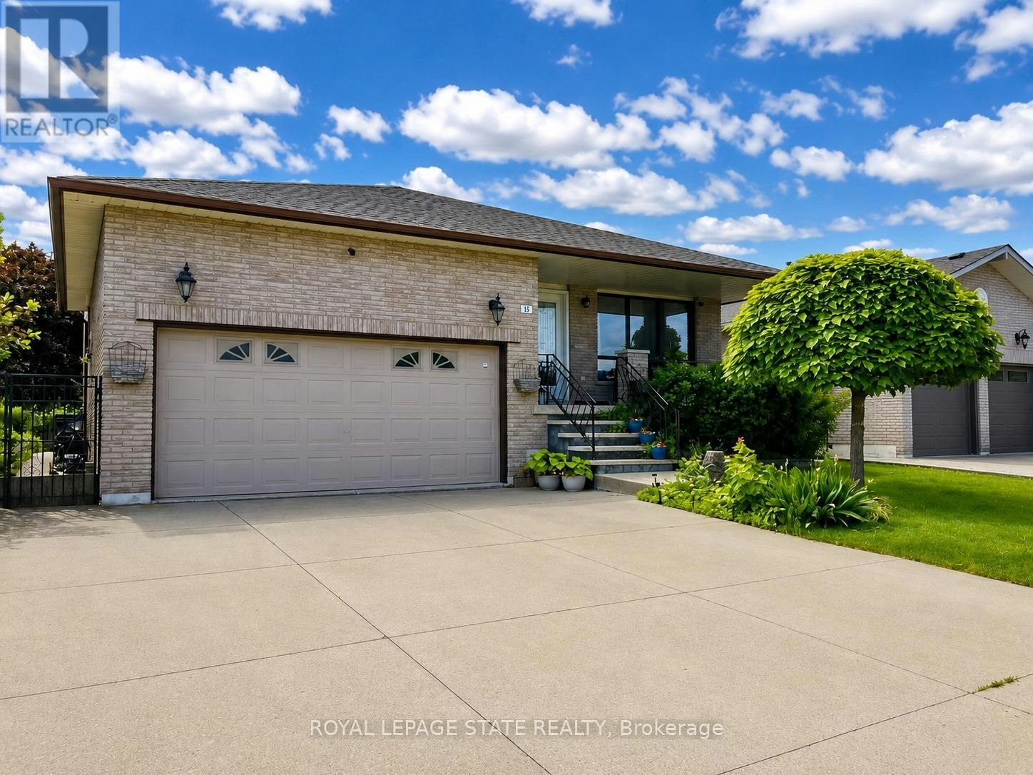 15 Ellen Avenue, Hamilton, ON, L8G 5A9