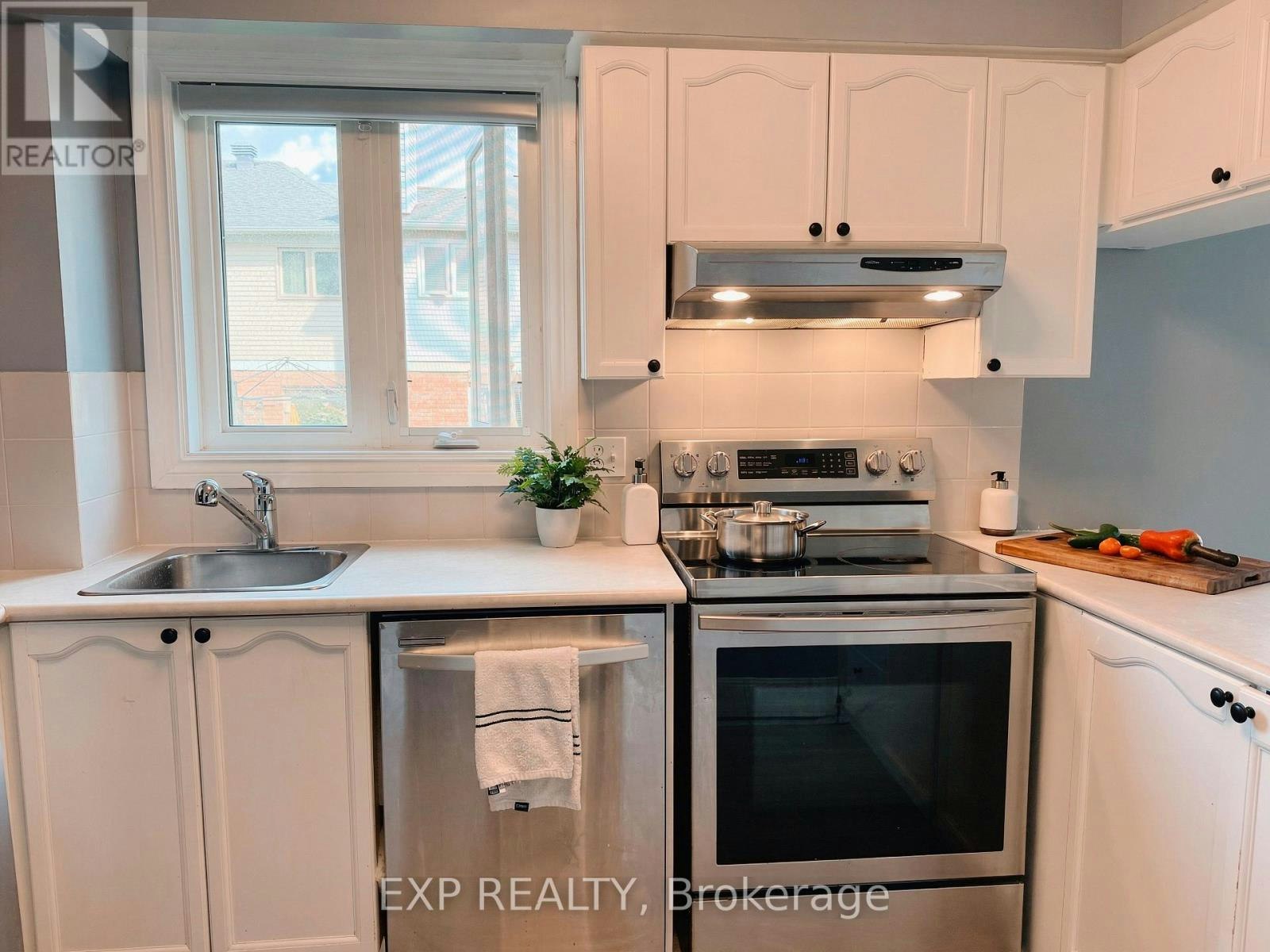 406 Briston Private, Ottawa, ON, K1G 5R3 - 11