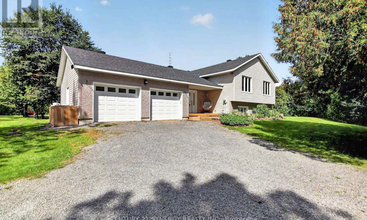 496 William Campbell Road