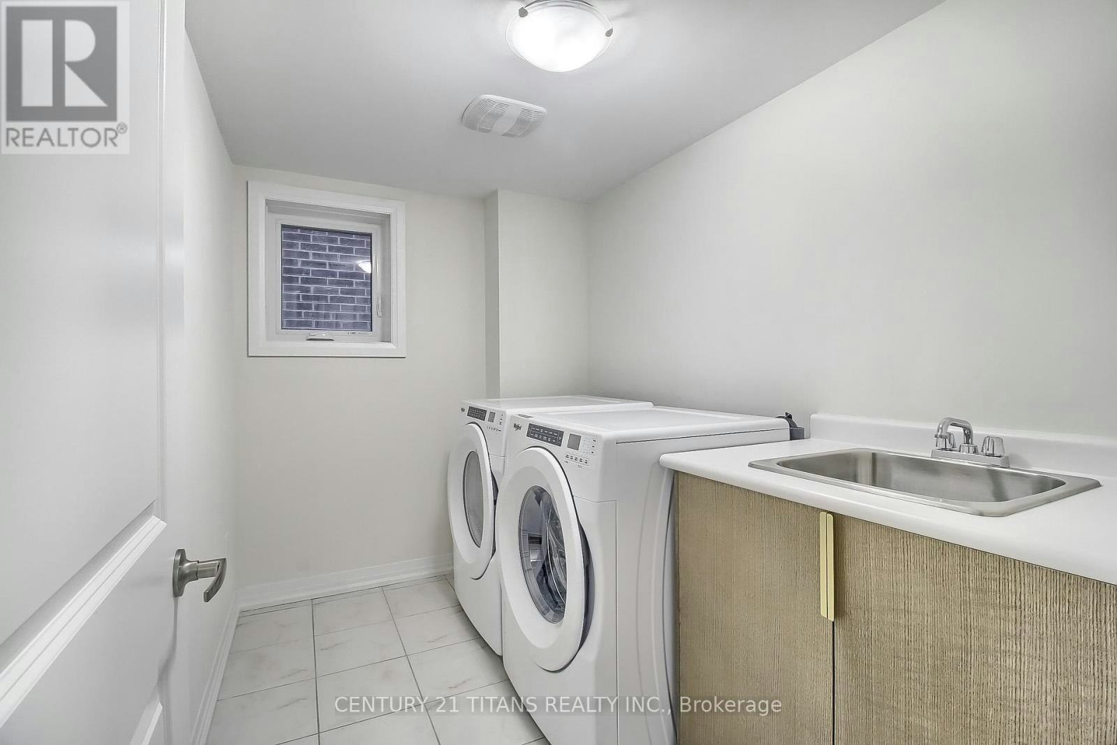 2733 Peter Matthews Drive, Pickering, ON, L1X 0M2 - 37