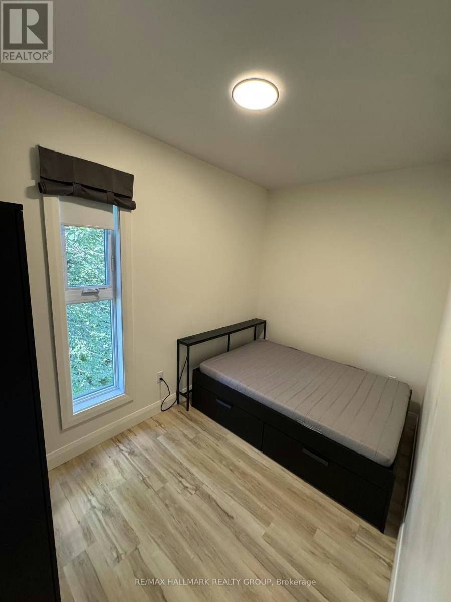 303-25 Grant Street, Ottawa, ON, K1Y 2W8 - 8