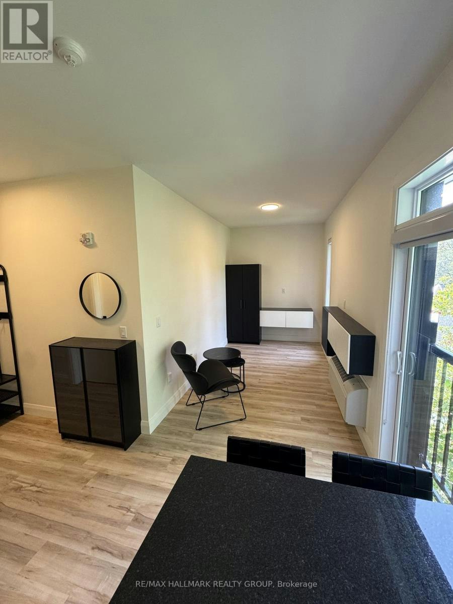303-25 Grant Street, Ottawa, ON, K1Y 2W8 - 5