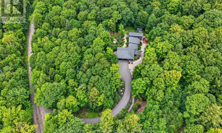 115 Lindgren Road E