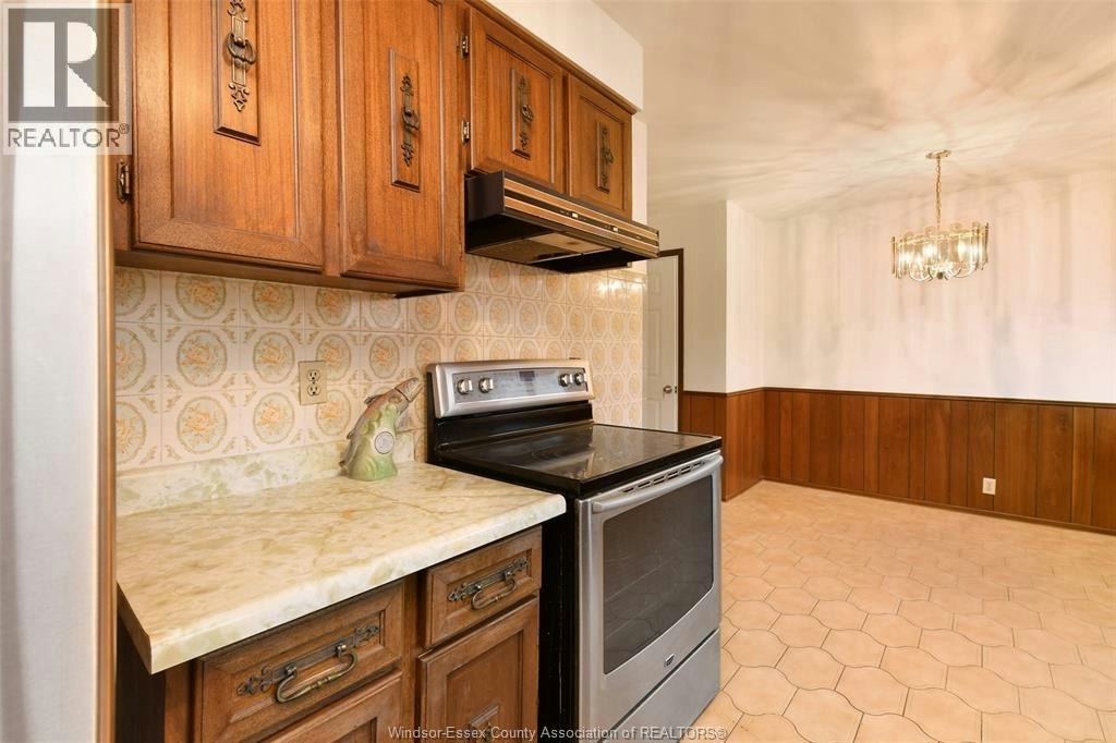 A-10770 Eastcourt, Windsor, ON, N8R 1E8 - 7