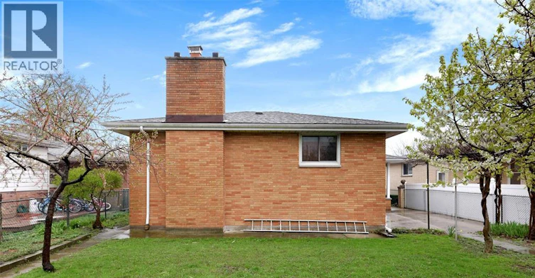 A-10770 Eastcourt, Windsor, ON, N8R 1E8 - 20