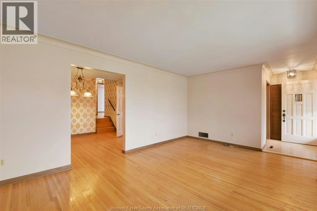 A-10770 Eastcourt, Windsor, ON, N8R 1E8 - 6