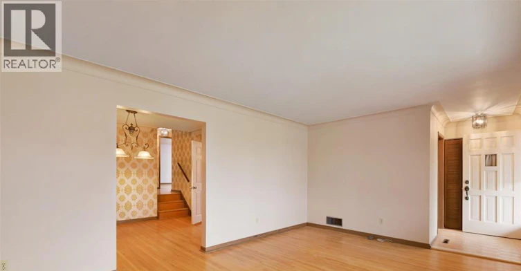 A-10770 Eastcourt, Windsor, ON, N8R 1E8 - 6