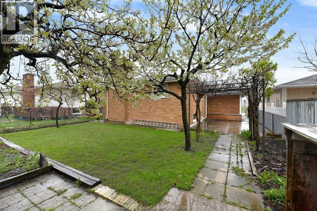 A-10770 Eastcourt, Windsor, ON, N8R 1E8 - 22