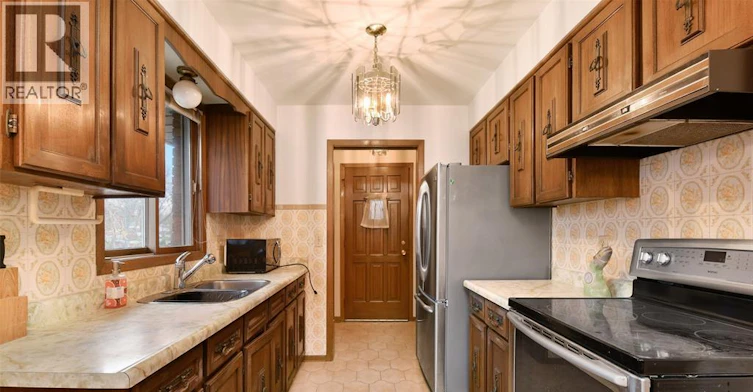 A-10770 Eastcourt, Windsor, ON, N8R 1E8 - 8