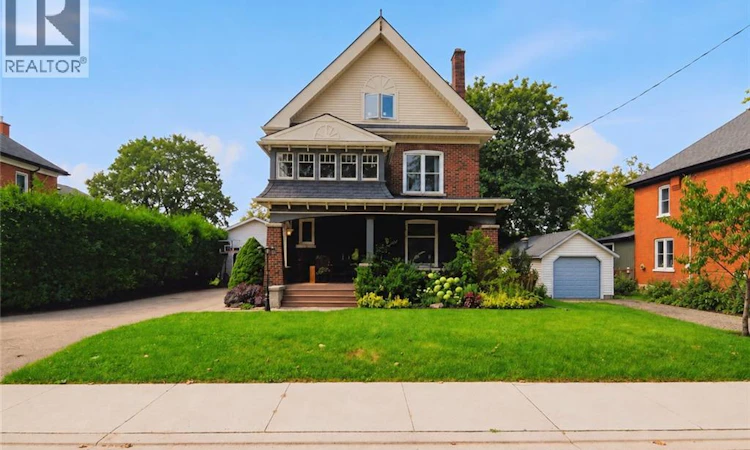 26 Pacific Avenue