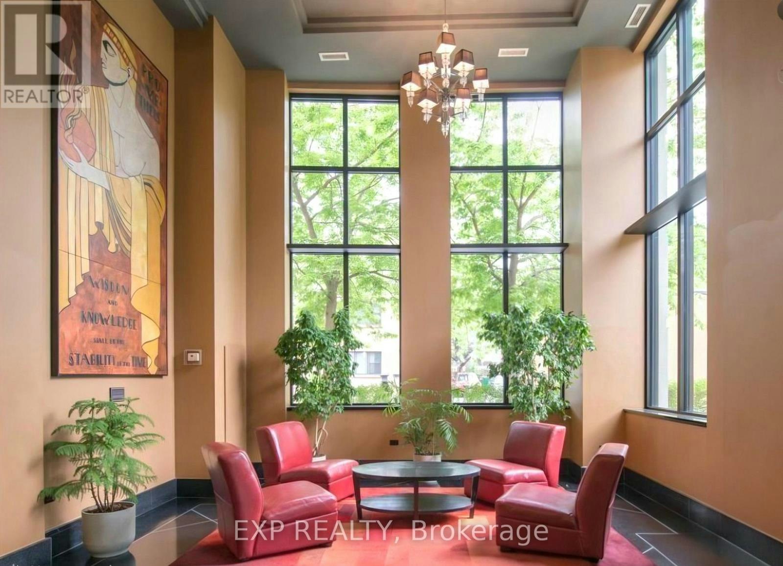 907-245 Kent Street, Ottawa, ON, K2P 0A5 - 3