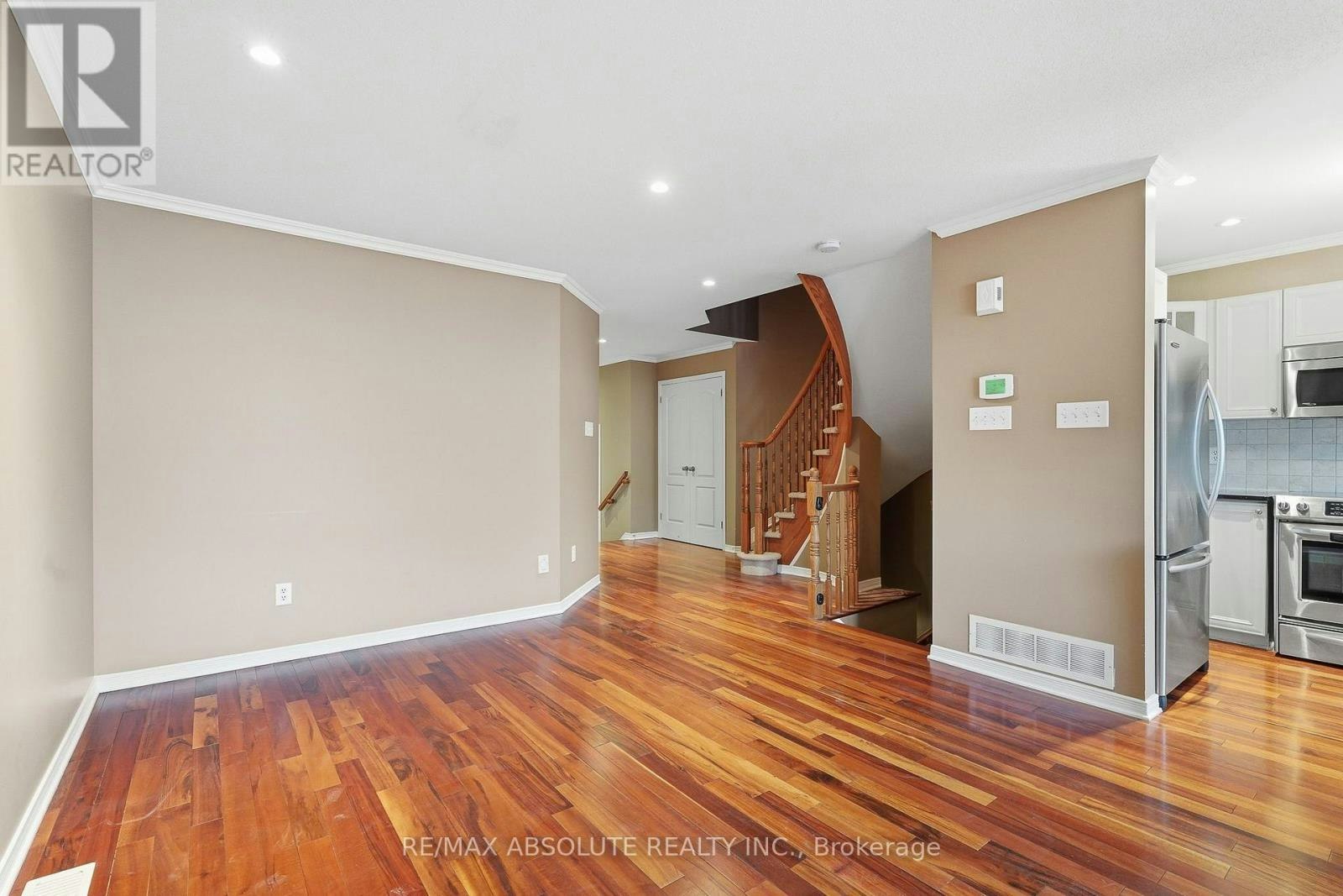 399 Statewood Drive, Ottawa, ON, K2K 0B7 - 7