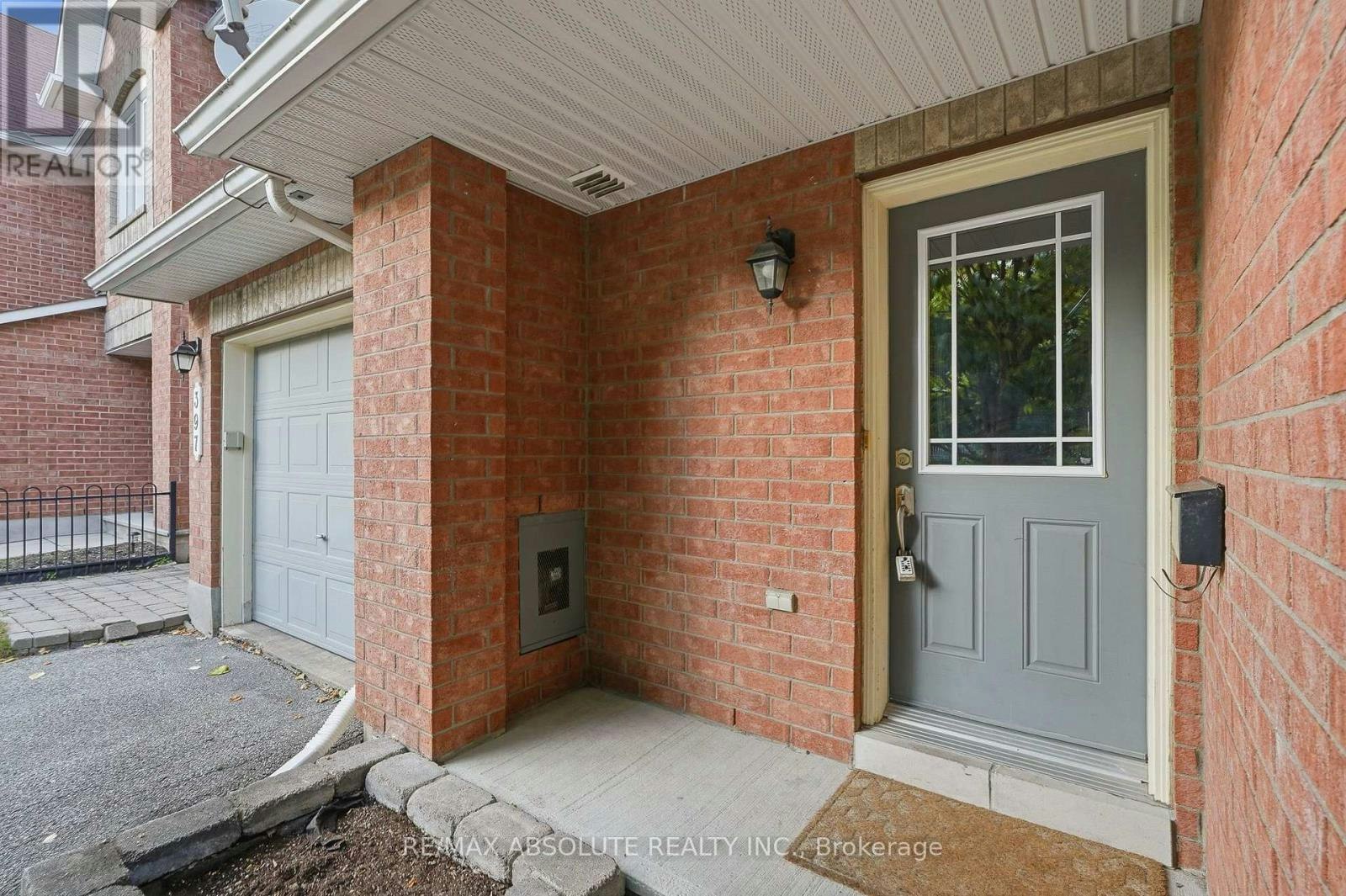 399 Statewood Drive, Ottawa, ON, K2K 0B7 - 2