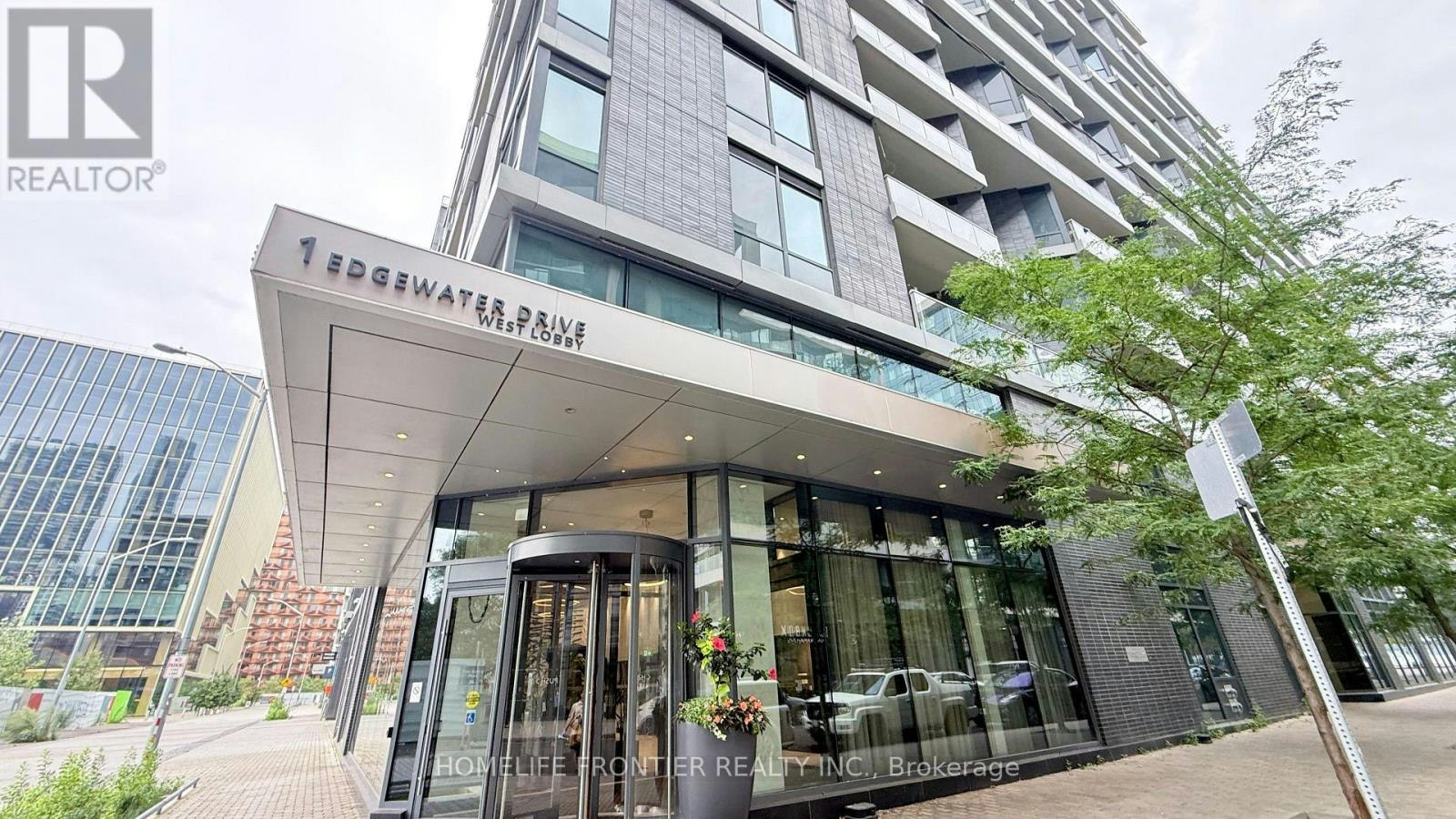 811-1 Edgewater Drive, Toronto, ON, M5A 0L1