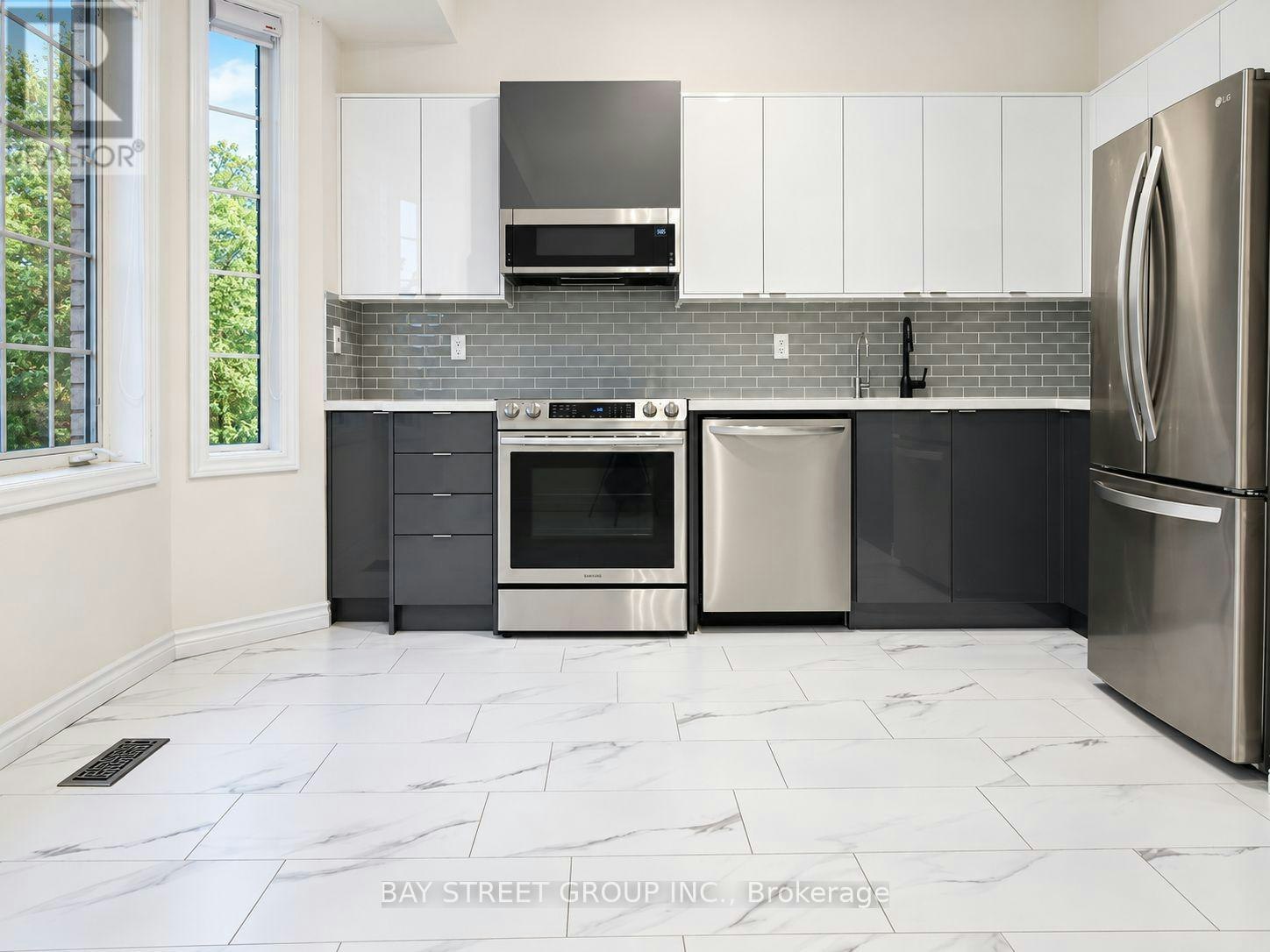 35 Park Common Boulevard, Markham, ON, L3T 7V1 - 16
