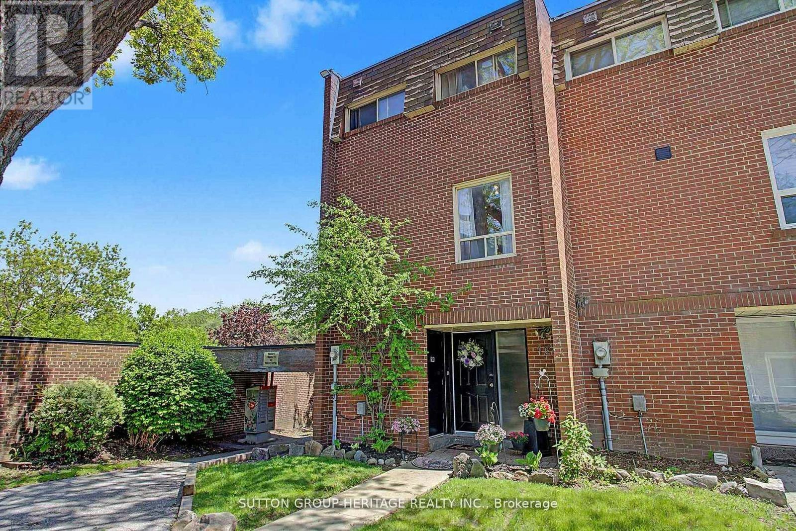 124 Wales Avenue, Markham, ON, L3P 3K2