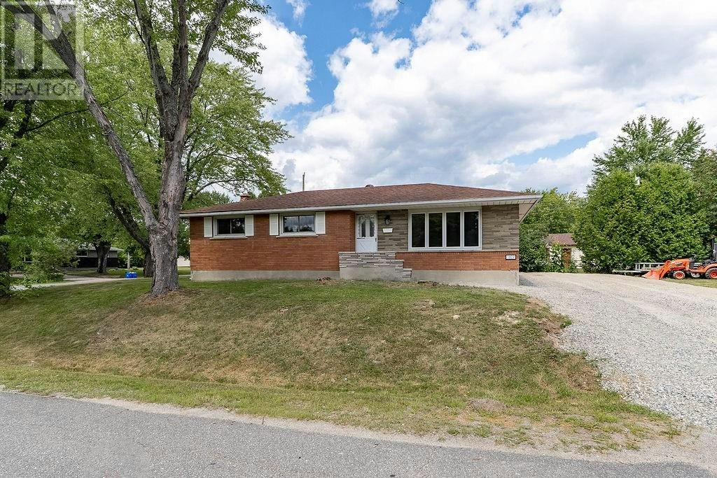 1609 Redfern, Greater Sudbury, ON, P3A 3S8