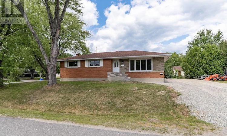 1609 Redfern
