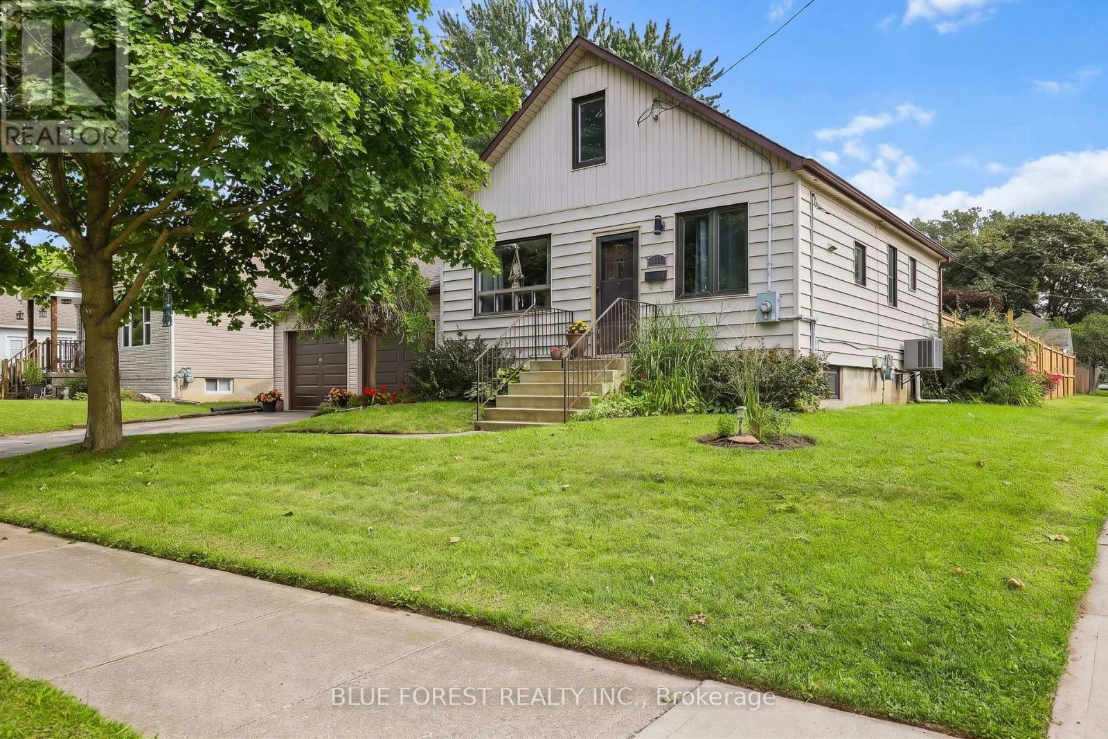 459 Salisbury Street, London, ON, N5Y 3B4