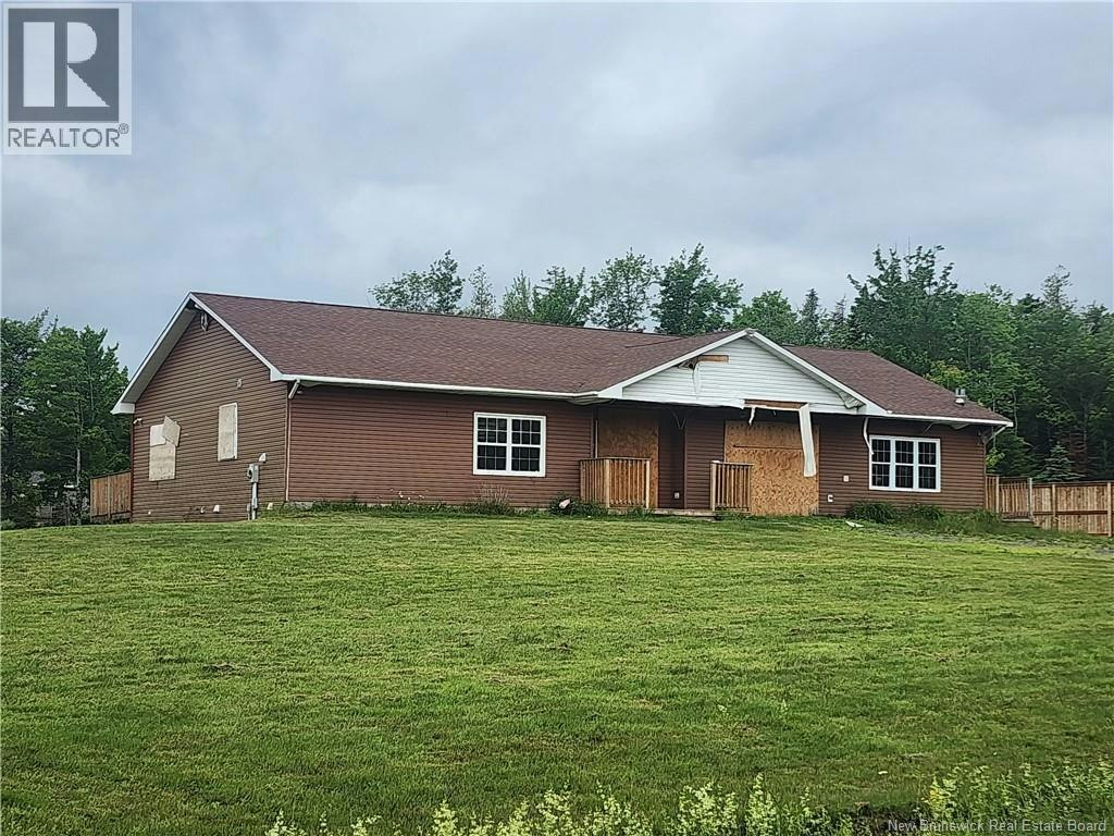 15 Cedar Circle Road, Douglas, NB, E2G 8B9