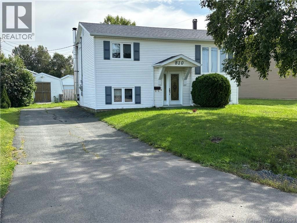 810 Couture Street, Bathurst, NB, E2A 2E9