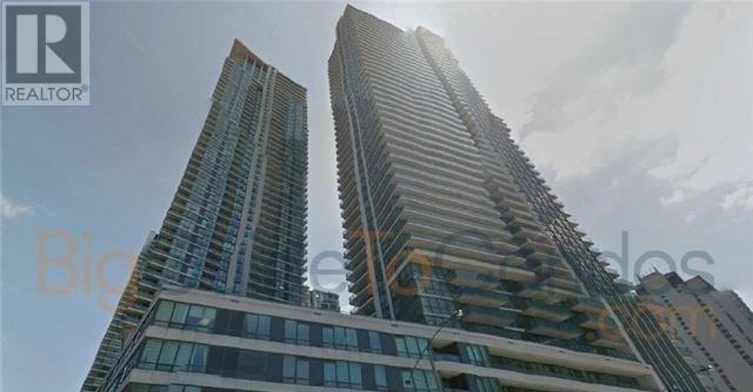 607-33 Bay Street E, Toronto, ON, M5J 2Z3
