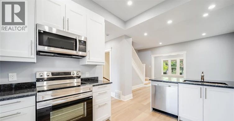 1029 Chilver Road, Windsor, ON, N8Y 2K6 - 13