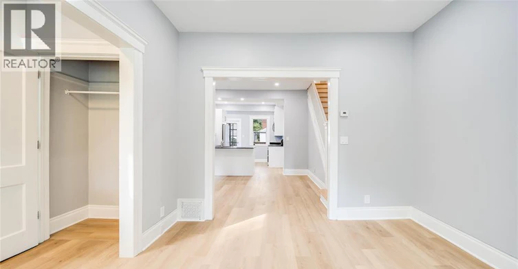 1029 Chilver Road, Windsor, ON, N8Y 2K6 - 9