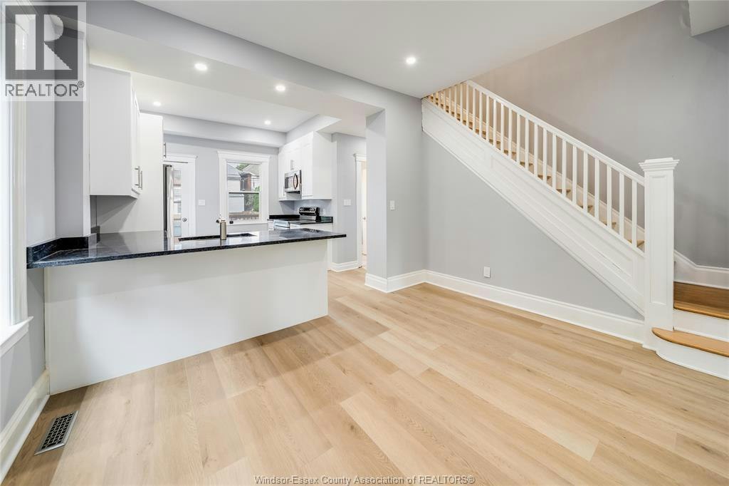 1029 Chilver Road, Windsor, ON, N8Y 2K6 - 11