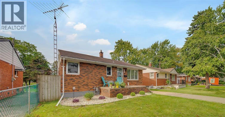 LOWER-1215 Chappell, Windsor, ON, N9C 3C8 - 16