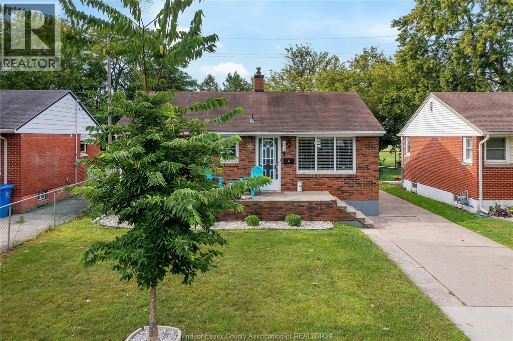 LOWER-1215 Chappell, Windsor, ON, N9C 3C8