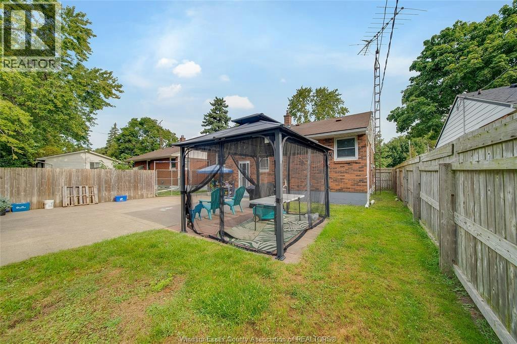 LOWER-1215 Chappell, Windsor, ON, N9C 3C8 - 23