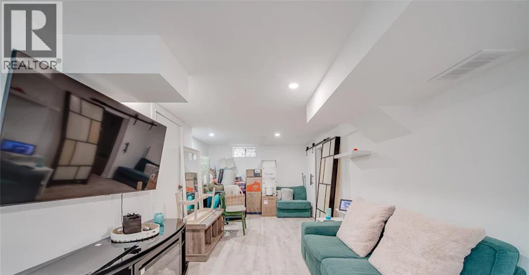 LOWER-1215 Chappell, Windsor, ON, N9C 3C8 - 5