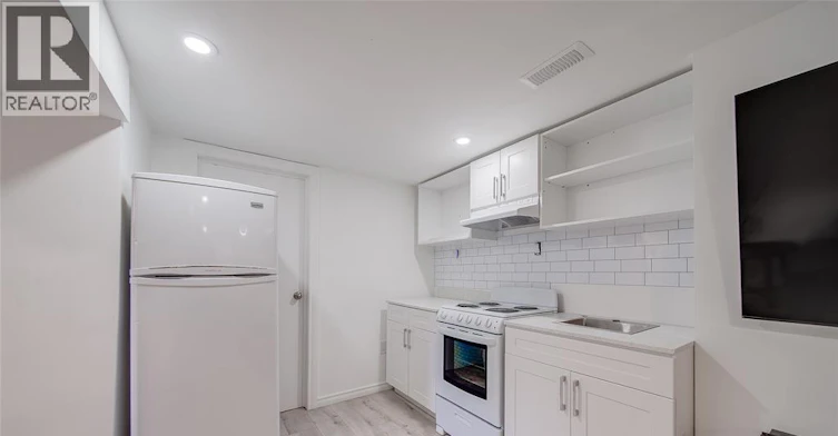 LOWER-1215 Chappell, Windsor, ON, N9C 3C8 - 11